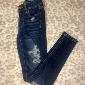 American Eagle 00 short super stretch ripped denim jeans